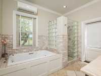 House 2778492672