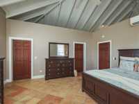 House 2778493121