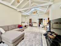 House 2807855002