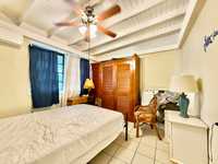 House 2807855065