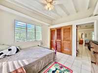 House 2807855117