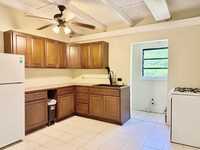 House 2807855271