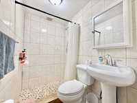House 2807855371