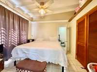 House 2807857587