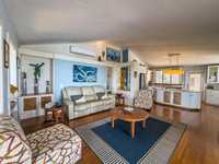 House 2805994233