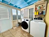 House 2805995100
