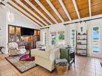 House 2790295121