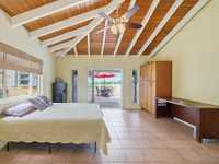 House 2790295246