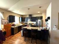 House 2792100313