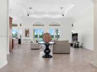 House 2792714621