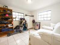 House 2895227927
