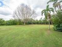 House 2895228025