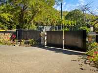 House 2799364443