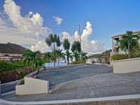 House 2799366557