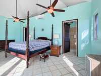 House 2801893085