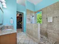 House 2801893122