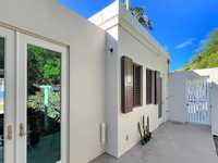 House 2801893589