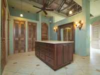 House 2802766175