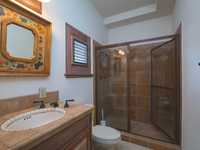 House 2802766318