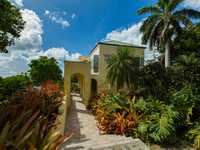 House 2802766383