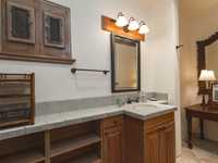 House 2802766590