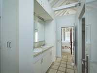 House 2802767006