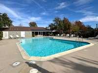 House 2804460252