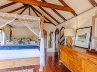 House 2811008638