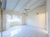 House 2960621235