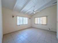 House 2960621325