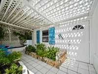 House 2812142410
