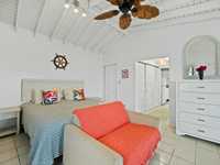 House 2812142871
