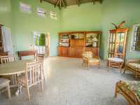 House 2812144149