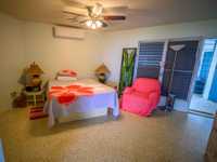 House 2812144979