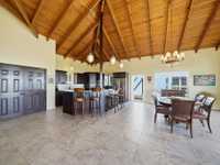 House 2982467558