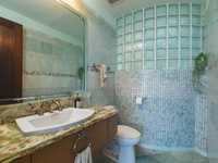 House 2815272054