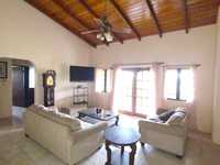 House 2816260479