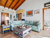 House 2837581505