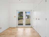 House 2837582211