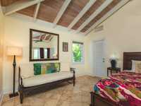 House 2821262500