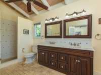 House 2821262508