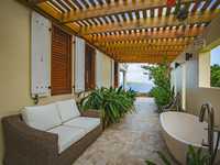 House 2891439945