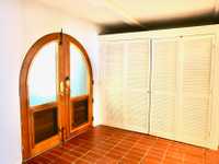 House 2844711331