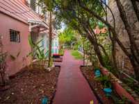 House 2903632411