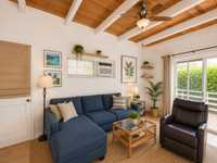House 3024199390