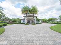 House 2826880444