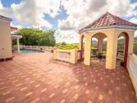 House 2935681403