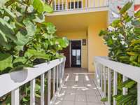 House 2827035543