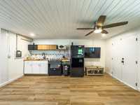 House 2995923877