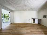 House 2995923937